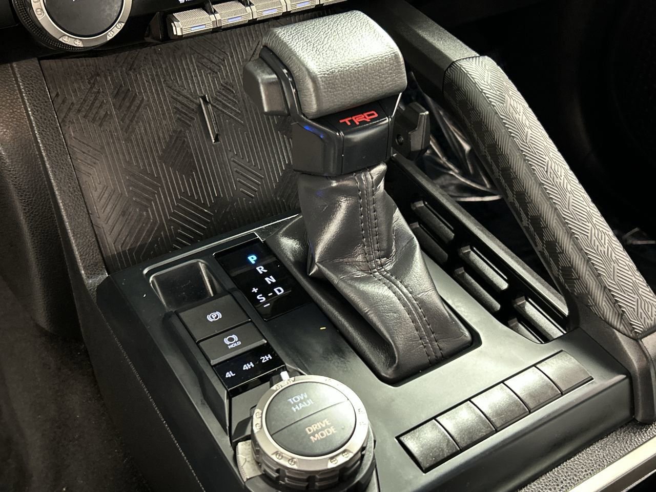 Used 2025 Toyota Tacoma TRD Sport image 15