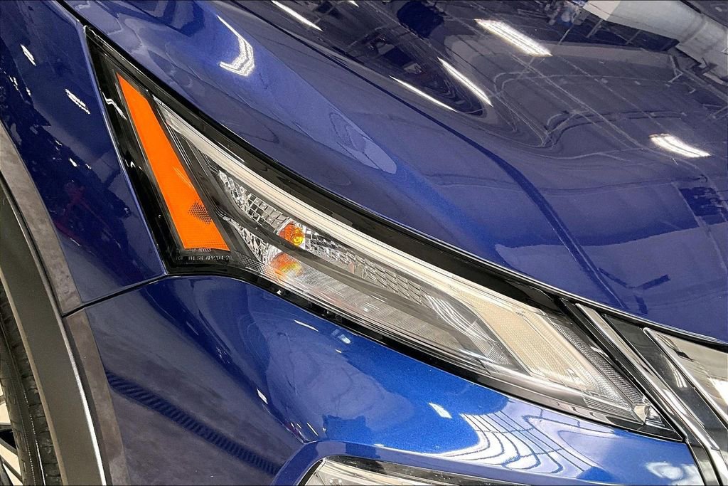 Certified 2023 Nissan Rogue SV image 28