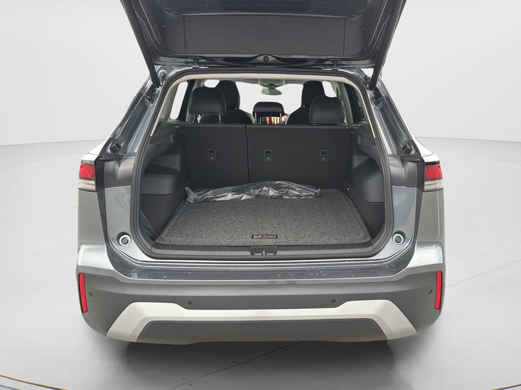 New 2026 Volkswagen Tiguan SE FWD image 9