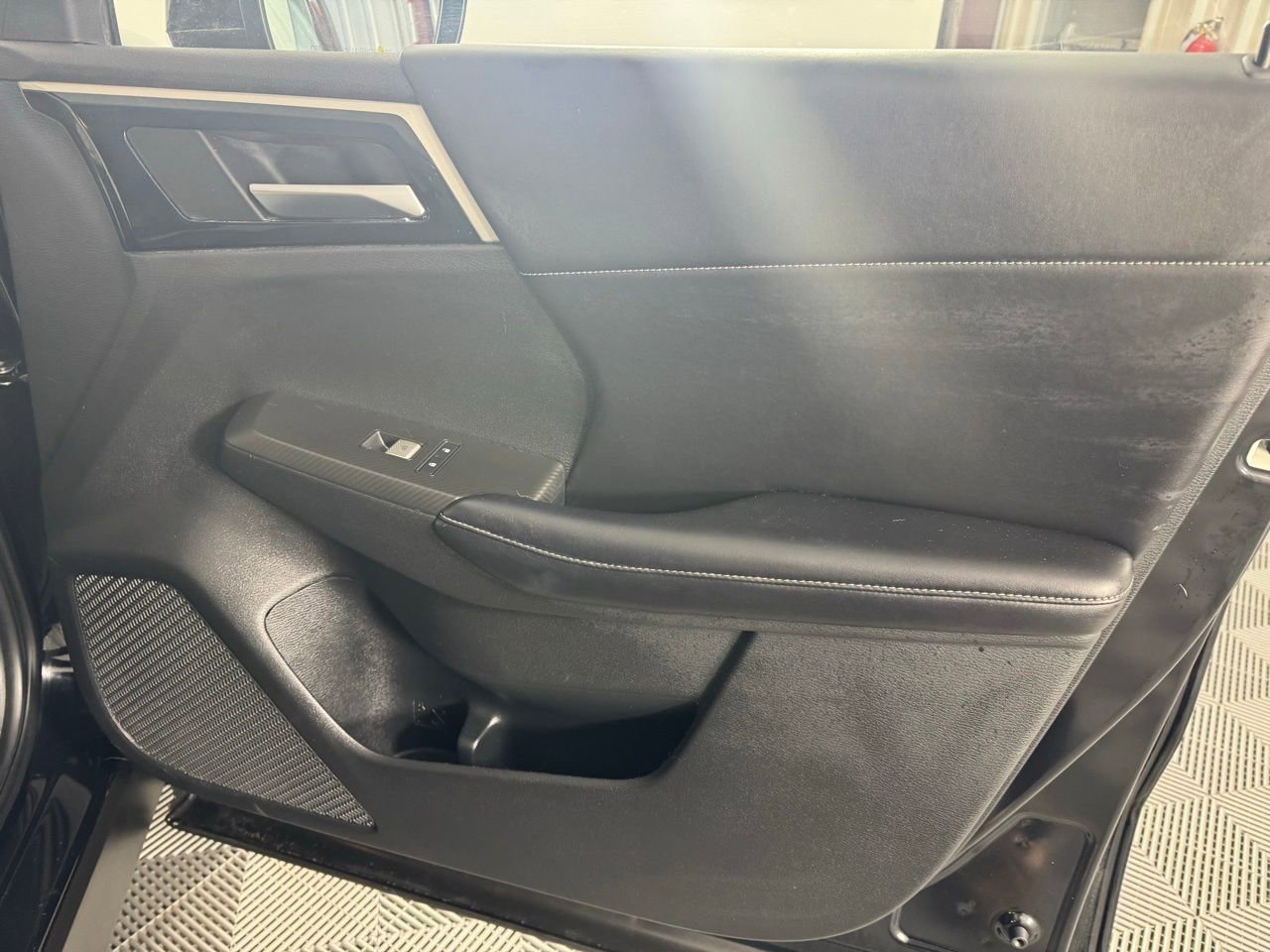 Used 2022 Mitsubishi Outlander SE image 30