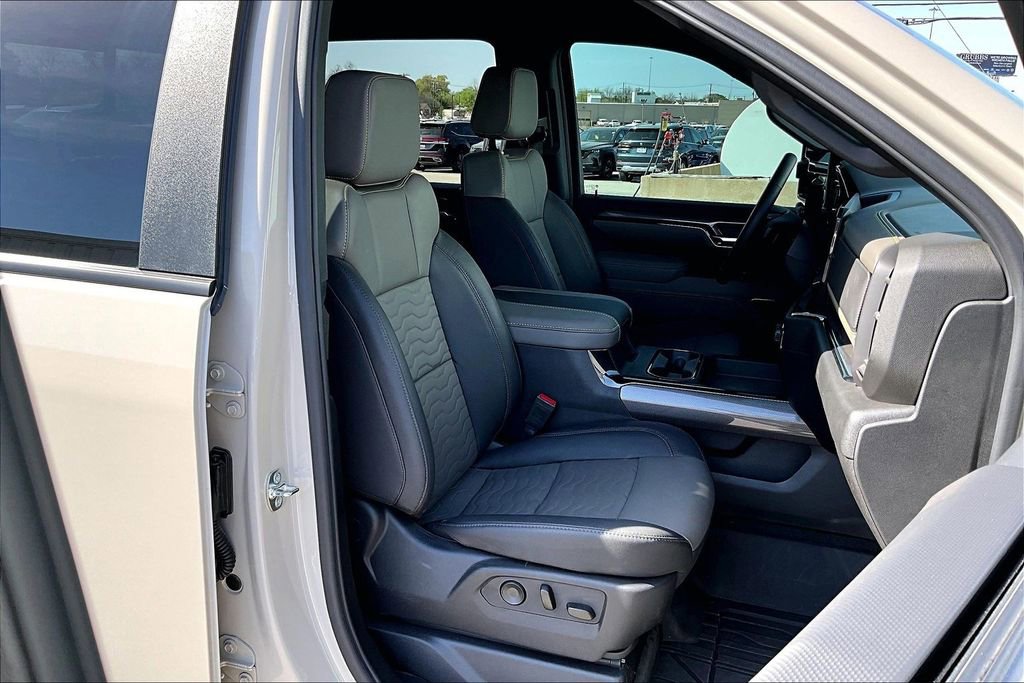 Used 2026 Chevrolet Silverado 2500 ZR2 AWD/4WD image 10