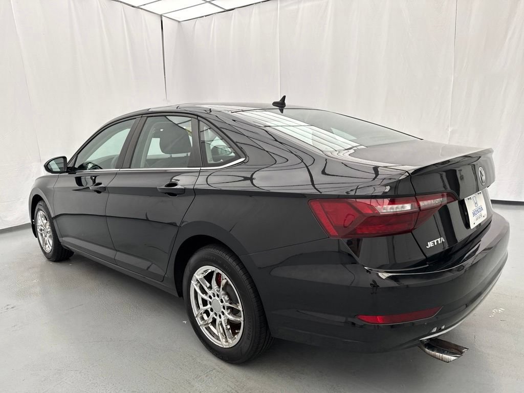 Used 2021 Volkswagen Jetta SE FWD image 5