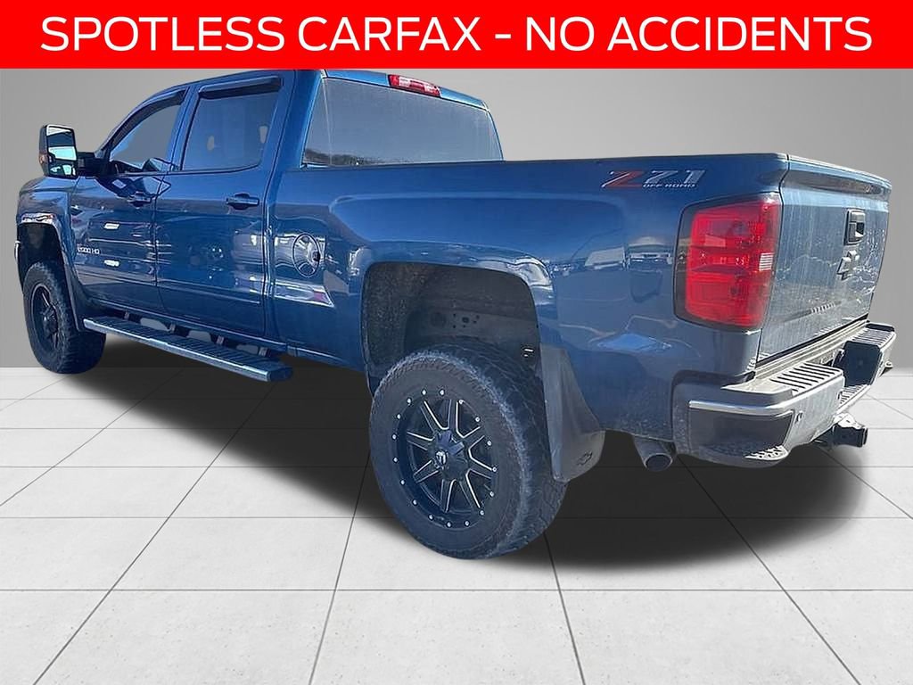 Used 2019 Chevrolet Silverado 2500 LT w/ LT Convenience Package image 5