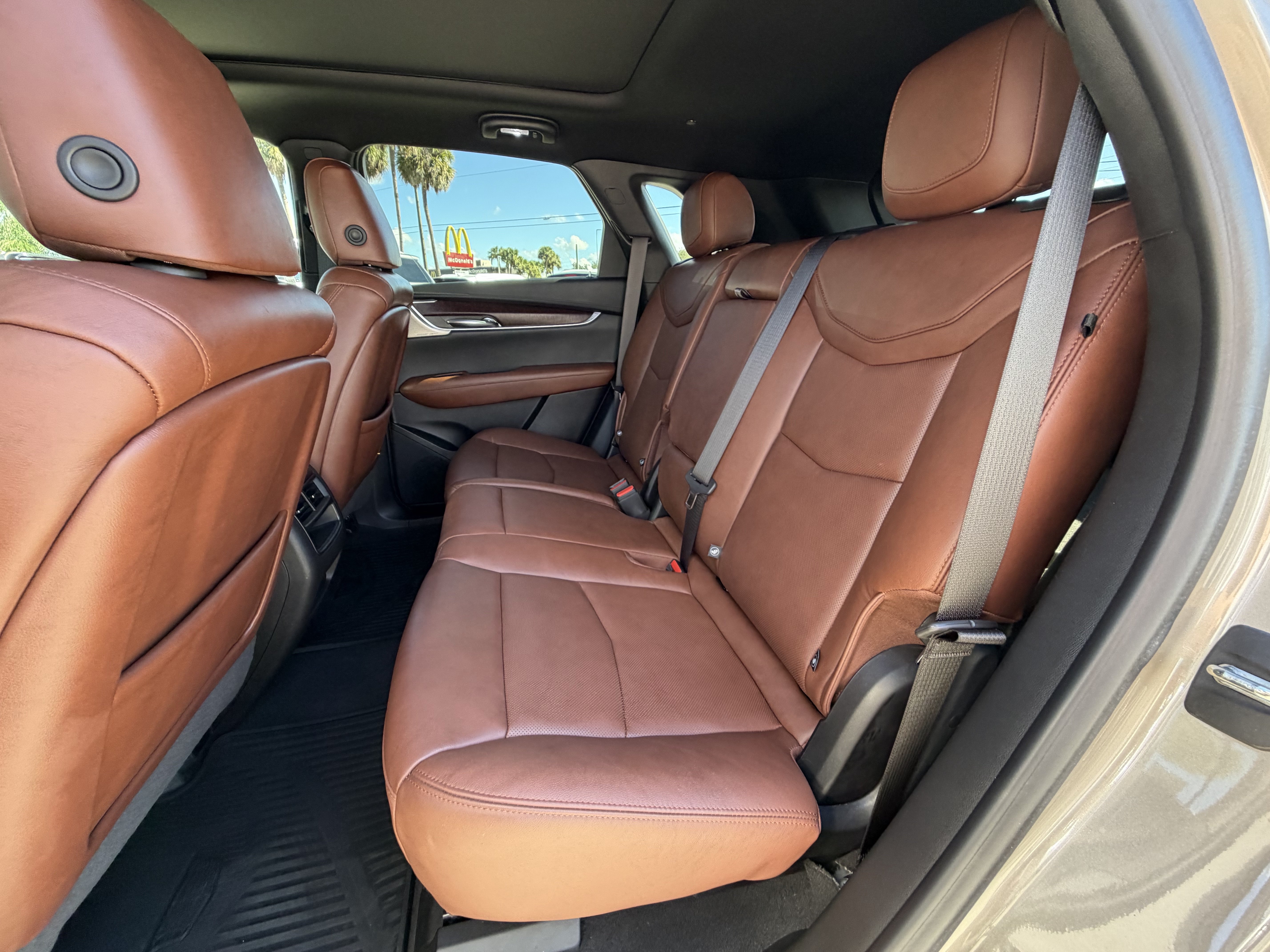 Certified 2023 Cadillac XT5 Premium Luxury w/ Technology Package AWD/4WD image 15