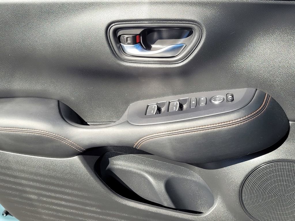 Used 2025 Honda HR-V Sport image 14