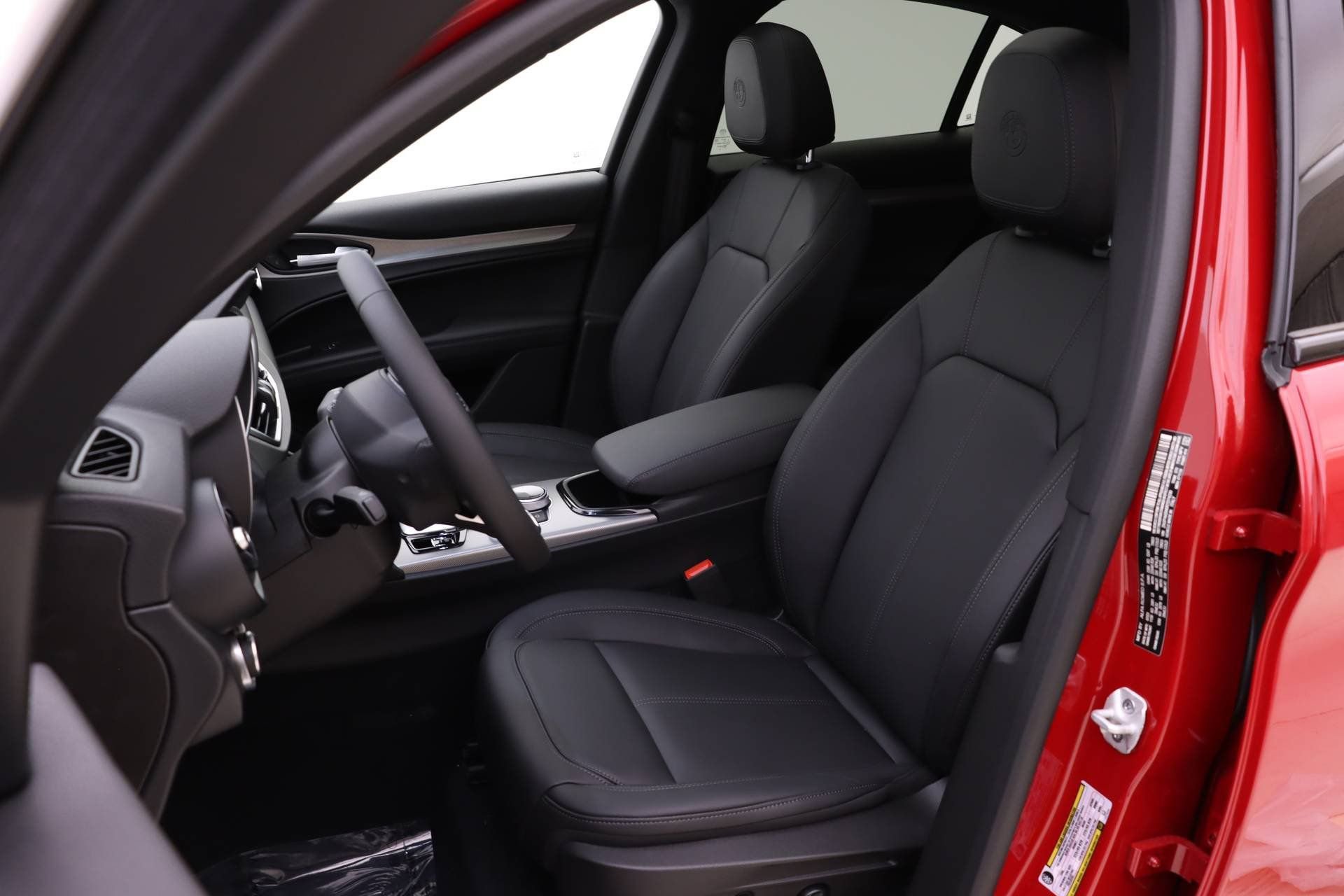 New 2024 Alfa Romeo Stelvio Ti image 7