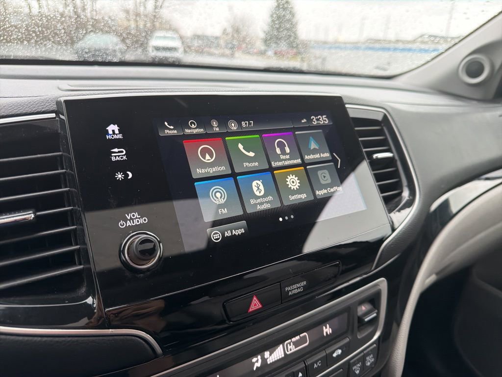 Certified 2019 Honda Pilot Touring image 32