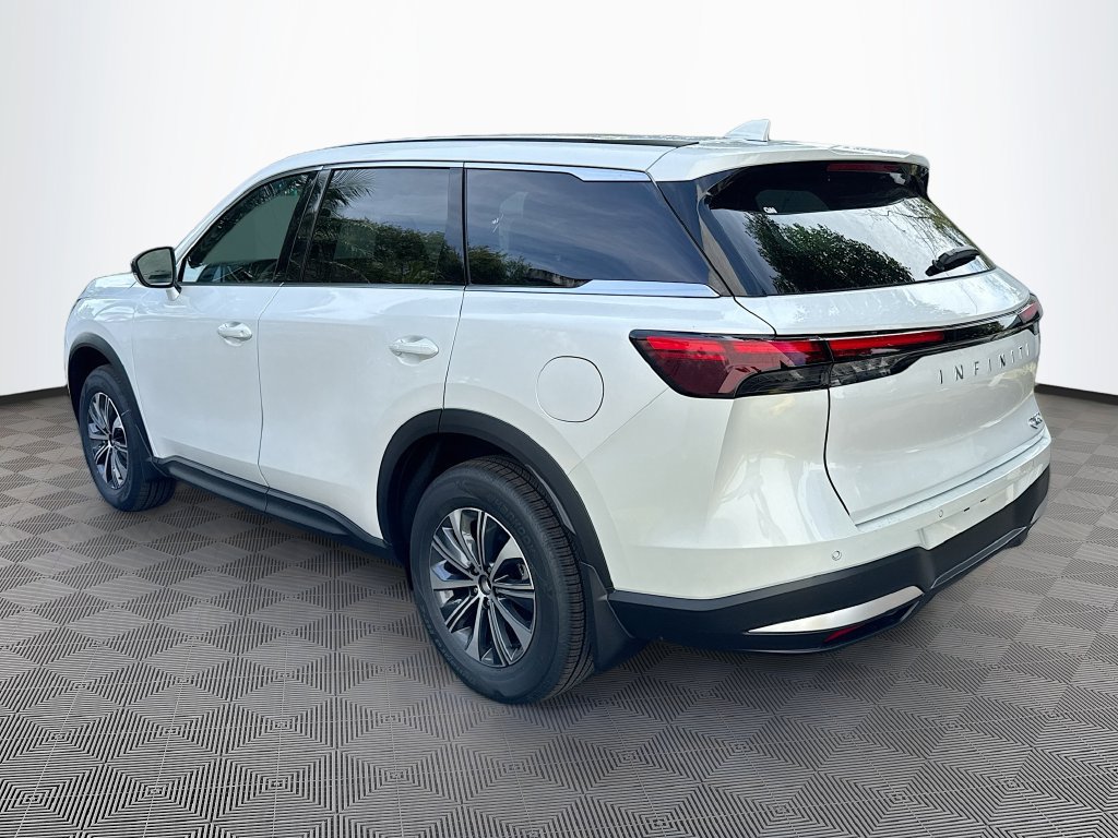 Used 2027 INFINITI QX60 Pure w/ Cargo Package FWD image 8