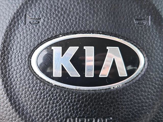 Used 2015 Kia Soul + FWD image 15