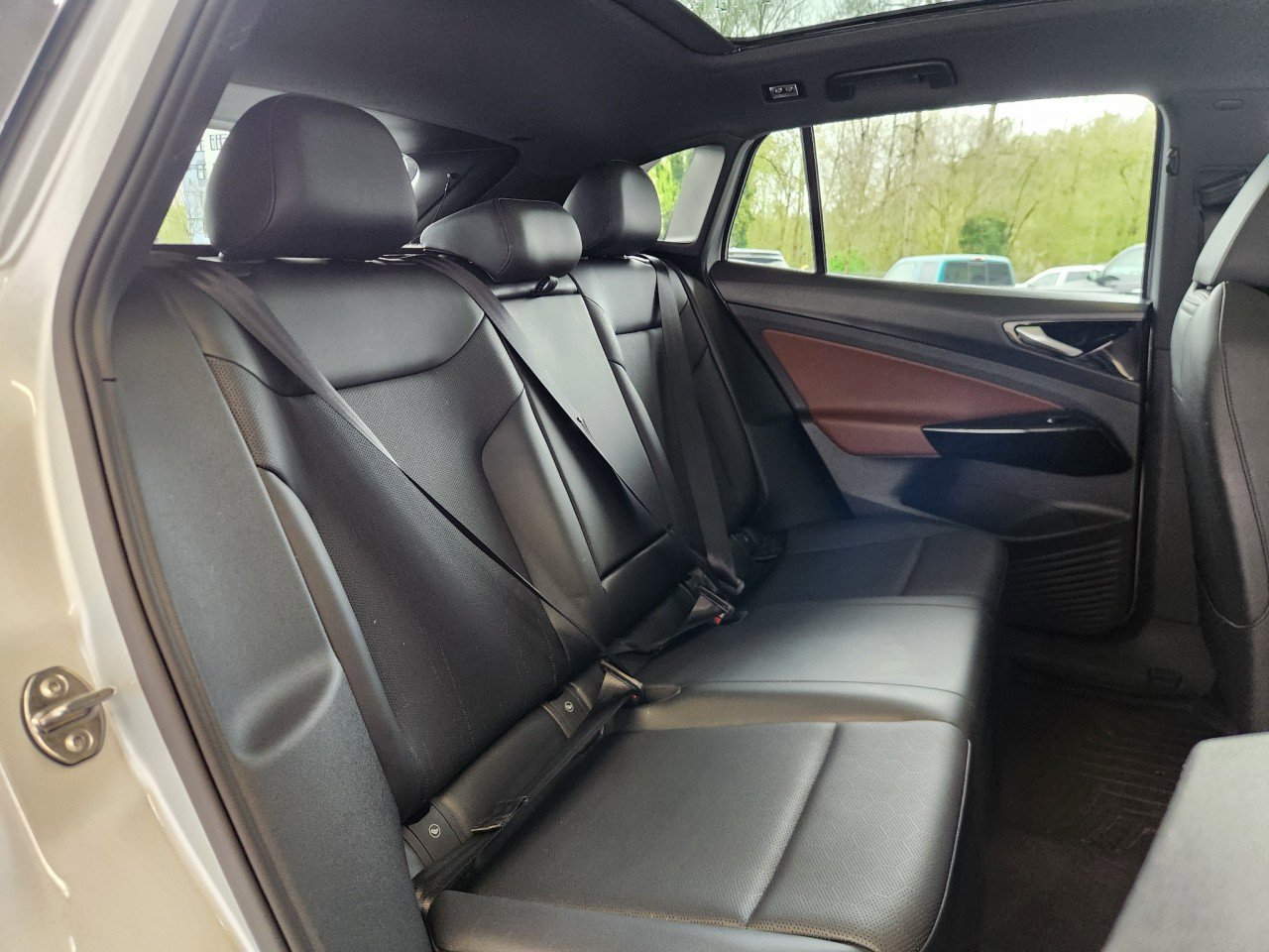 Used 2021 Volkswagen ID.4 Pro S RWD image 19