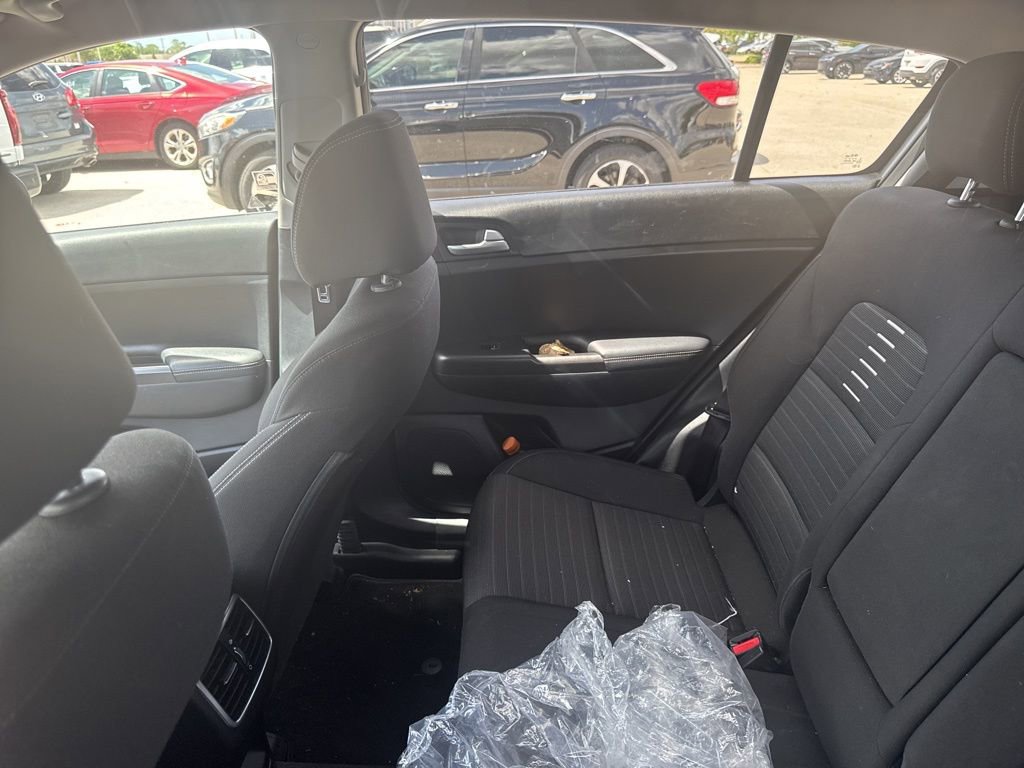 Used 2017 Kia Sportage LX w/ LX Popular Package image 11