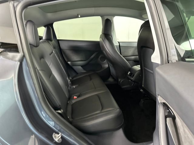 Used 2020 Tesla Model Y Long Range image 26