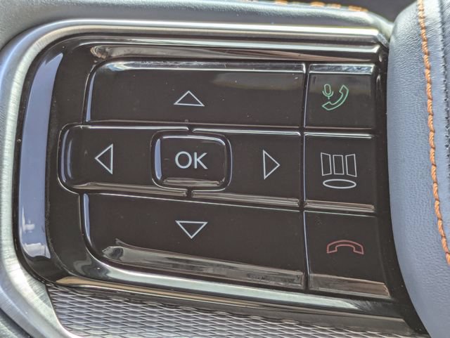 Used 2023 Jeep Grand Wagoneer Series III AWD/4WD image 24