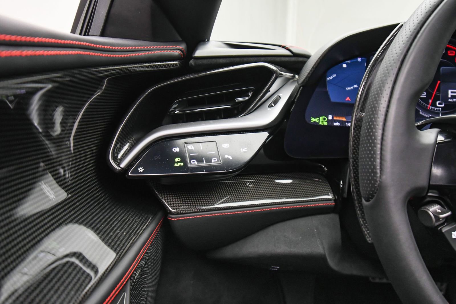 Used 2023 Ferrari SF90 Spider Bianco Avus image 38