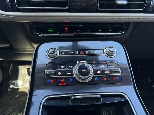 Used 2022 Lincoln Nautilus Reserve w/ Equipment Group 201A AWD/4WD image 25