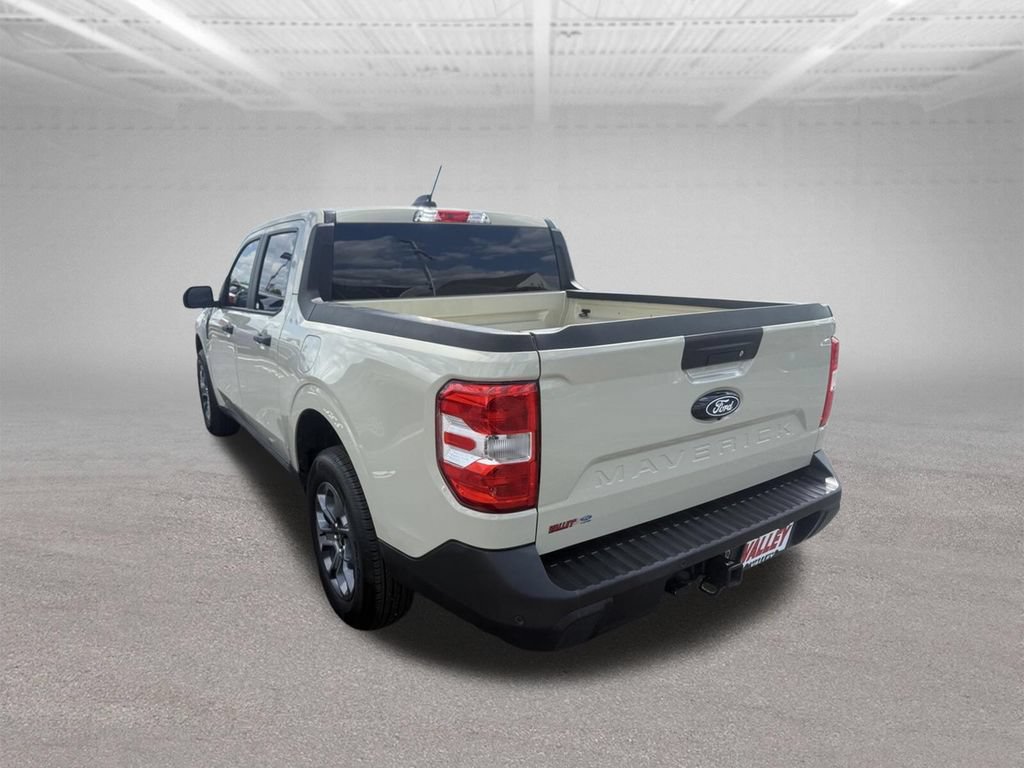 Used 2025 Ford Maverick XLT w/ Equipment Group 302A AWD/4WD image 9