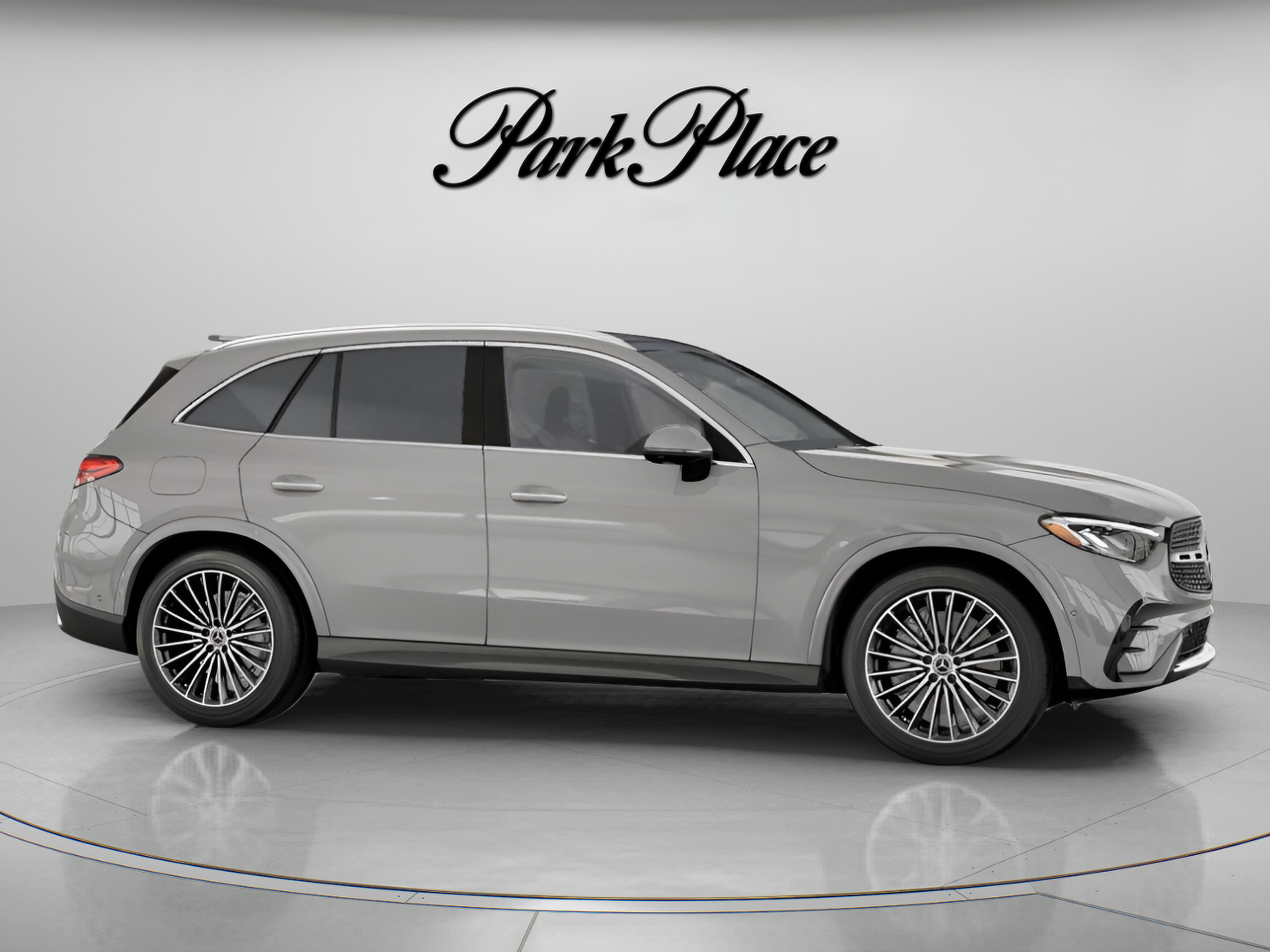 Used 2026 Mercedes-Benz GLC 300 image 29