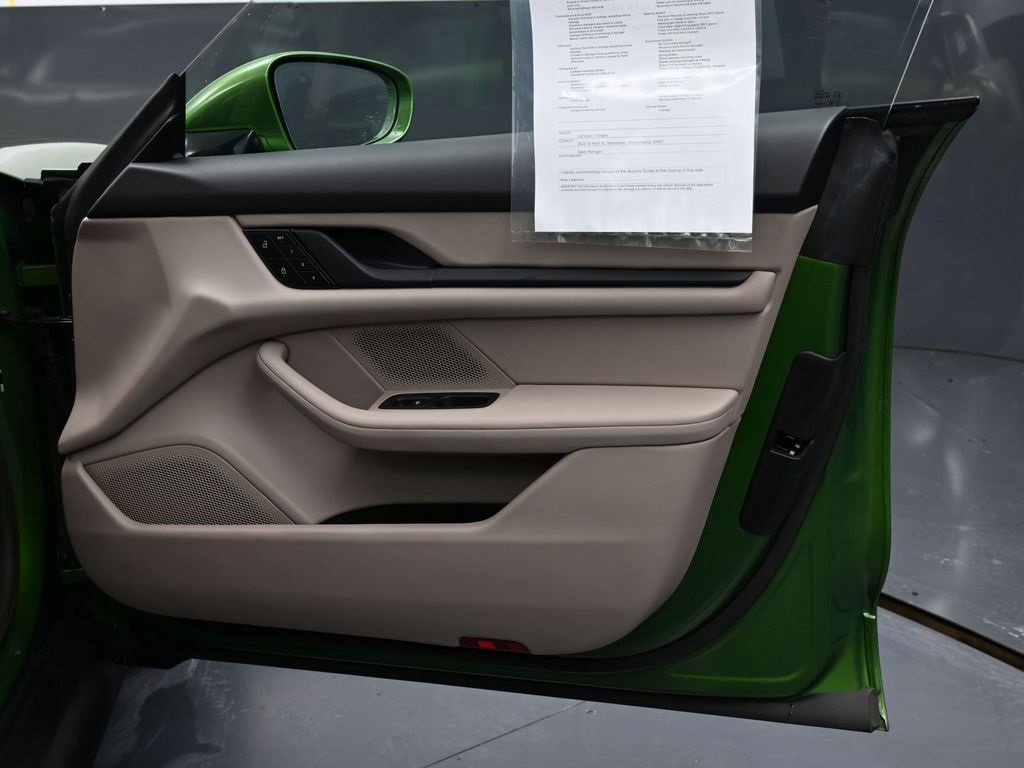 Used 2023 Porsche Taycan image 35