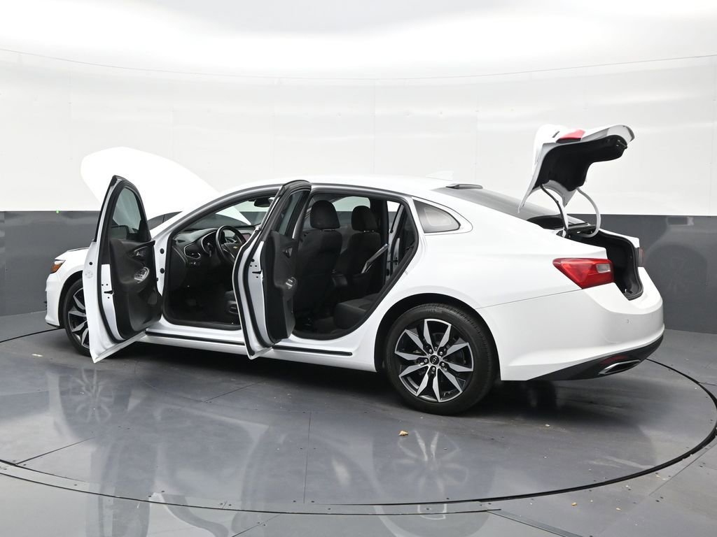 Used 2024 Chevrolet Malibu RS FWD image 31