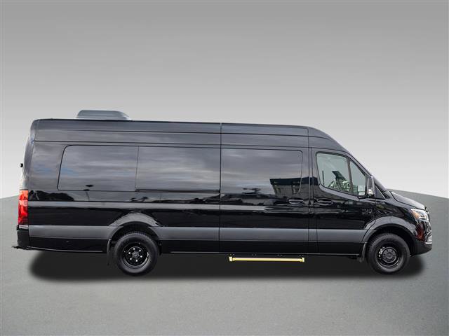 Used 2023 Mercedes-Benz Sprinter 3500 image 6