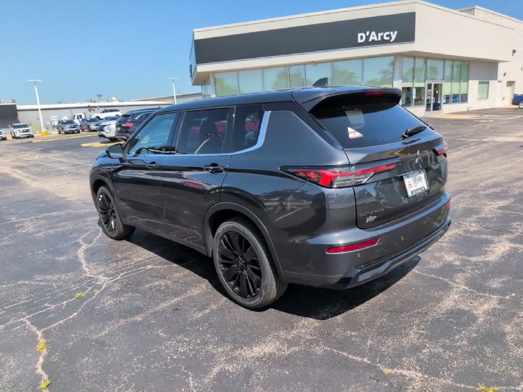 New 2026 Mitsubishi Outlander LE AWD/4WD image 10