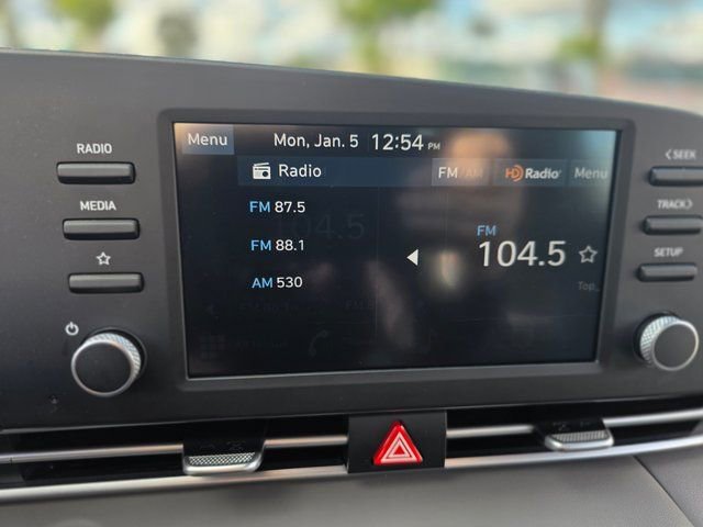 Certified 2025 Hyundai Elantra Sport image 24