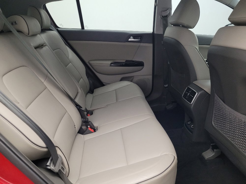 Used 2019 Kia Sportage EX image 19