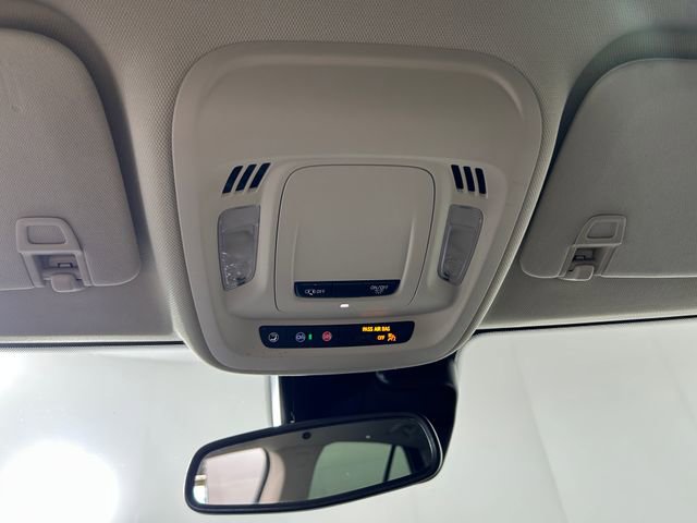 Used 2023 Buick Envision Essence image 26