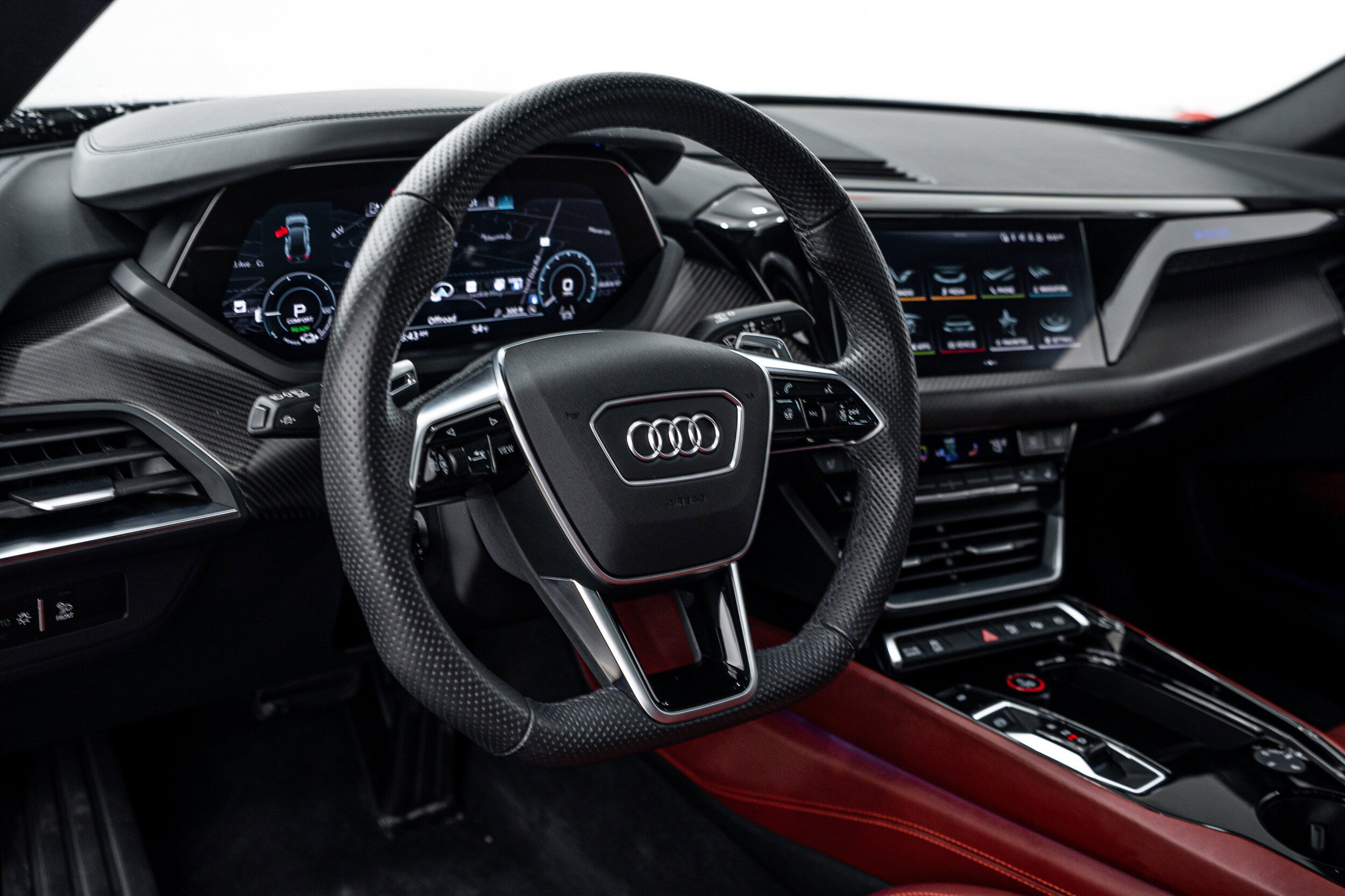 Certified 2022 Audi e-tron GT Prestige AWD/4WD image 9