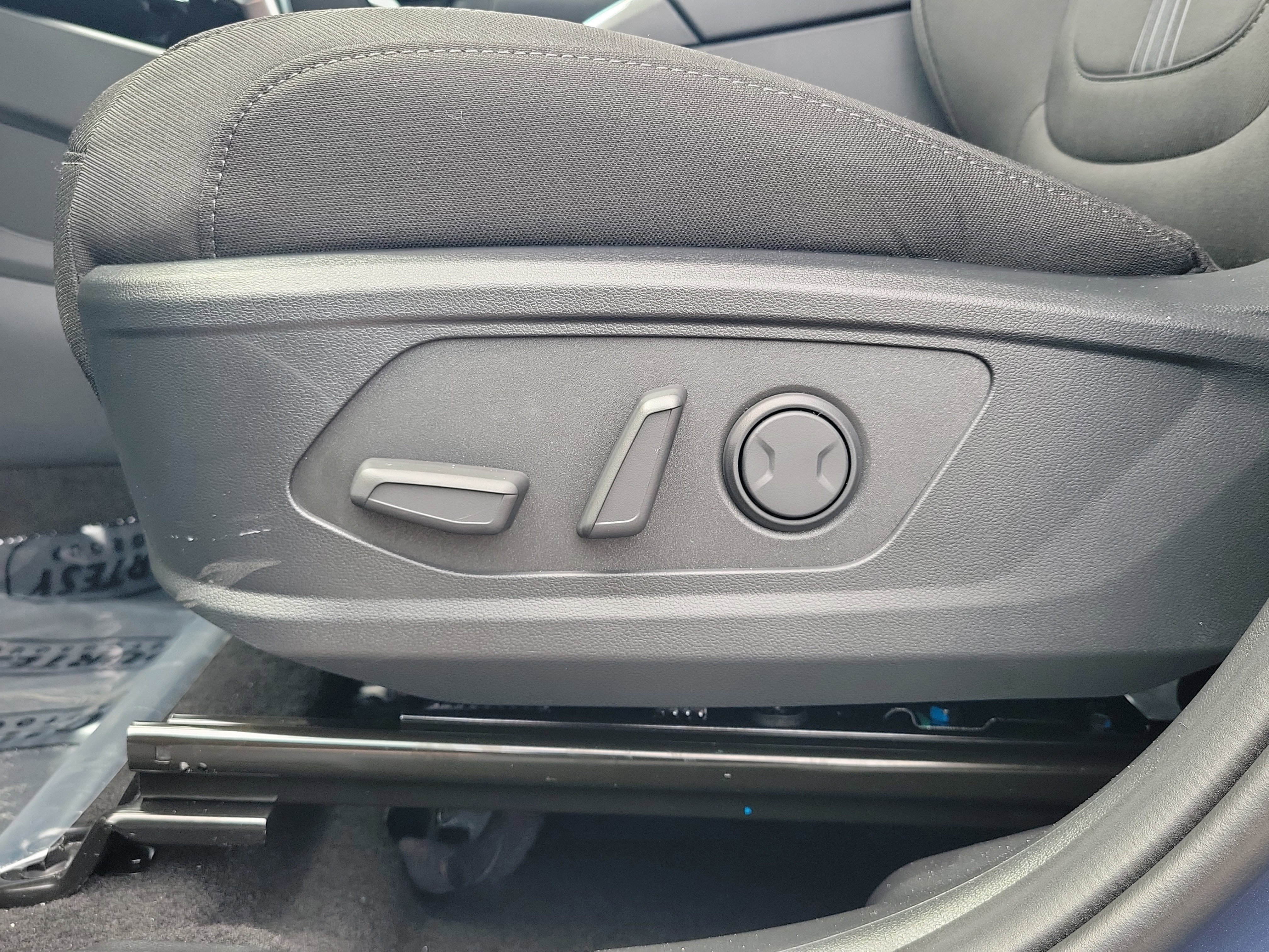 New 2026 Hyundai Tucson SEL image 16