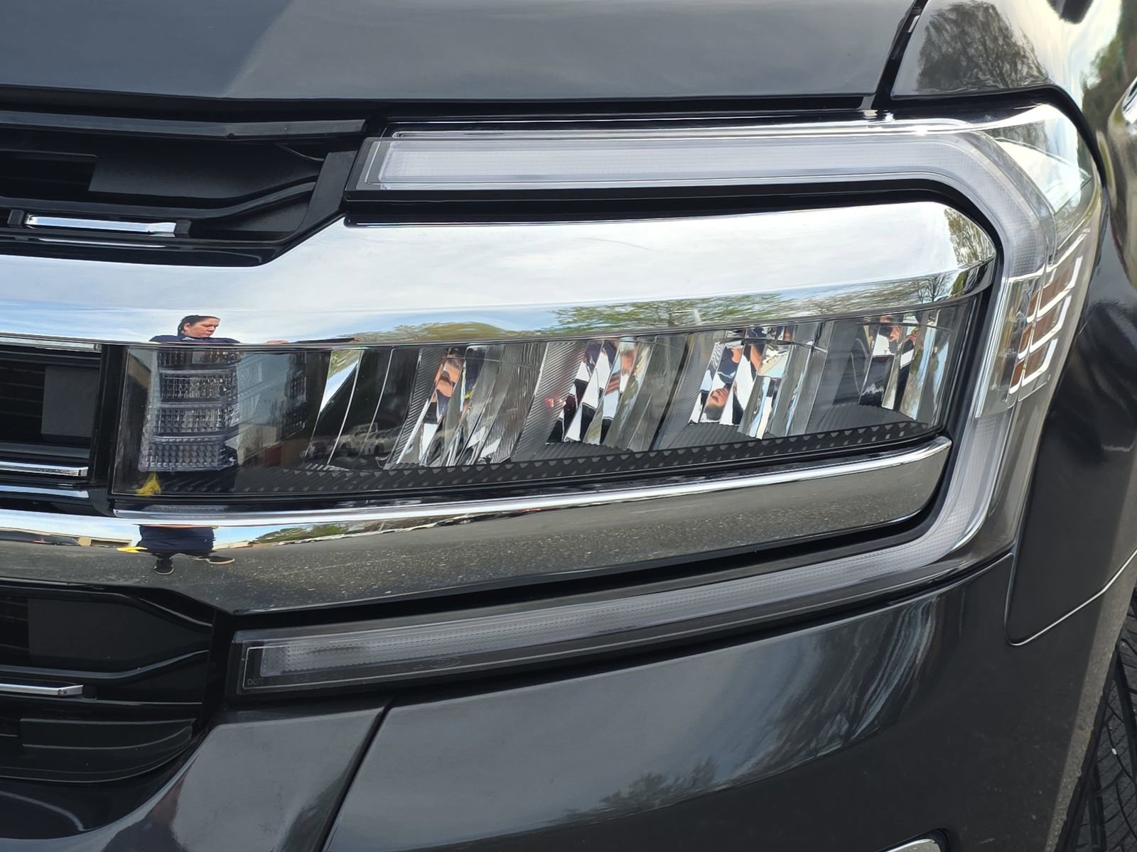 Used 2024 Ford Expedition Max Limited image 32