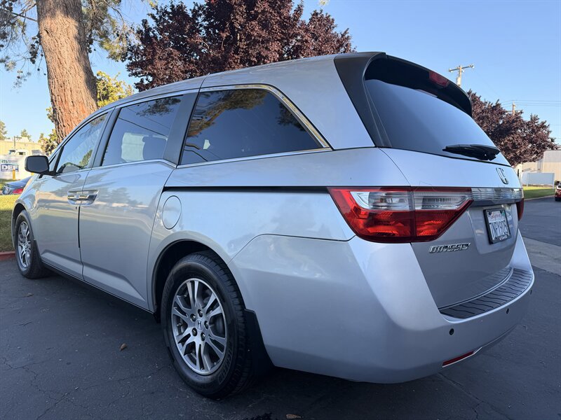 Used 2011 Honda Odyssey EX image 14