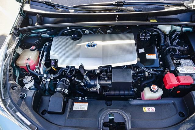 Used 2017 Toyota Prius Three image 31
