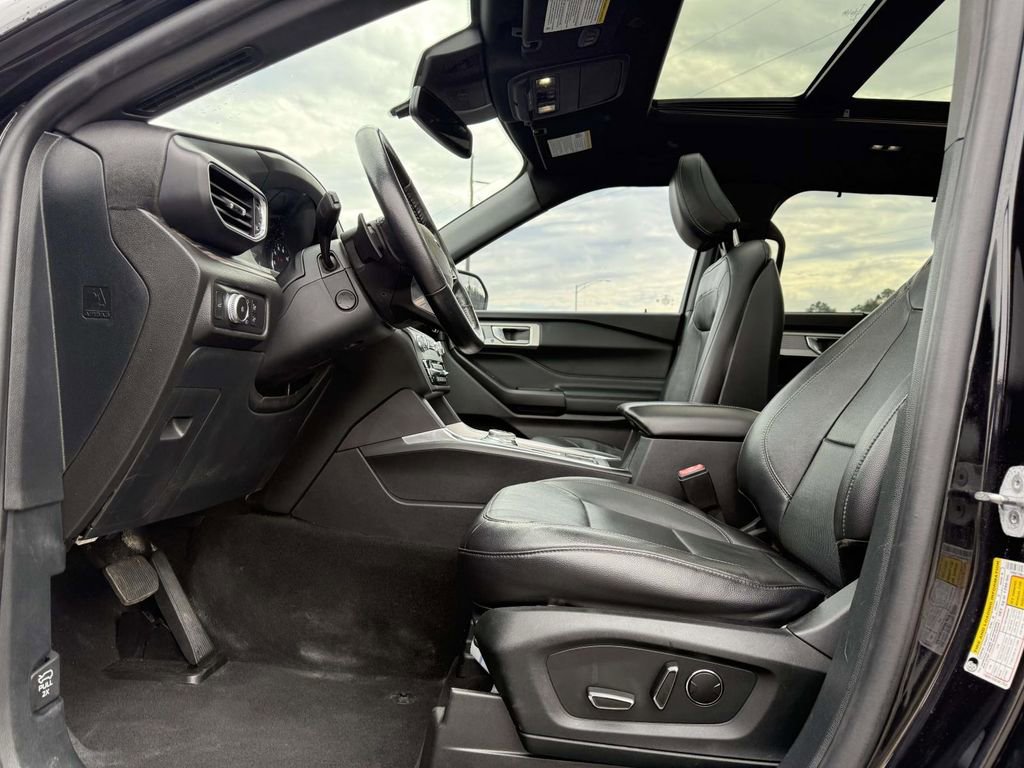 Used 2020 Ford Explorer Limited image 23