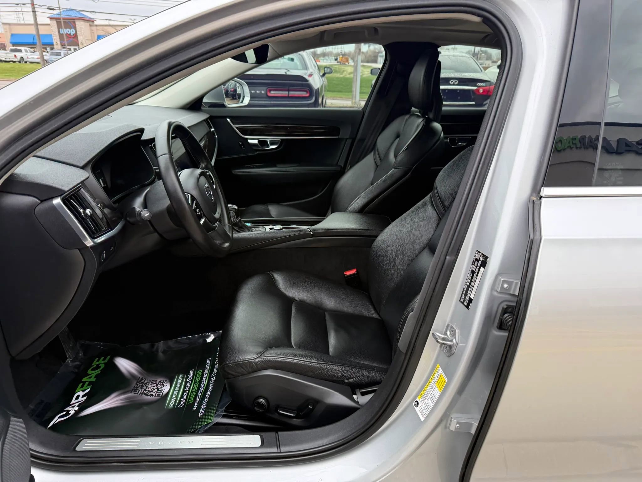Used 2017 Volvo S90 T5 Momentum w/ Protection Package FWD image 19