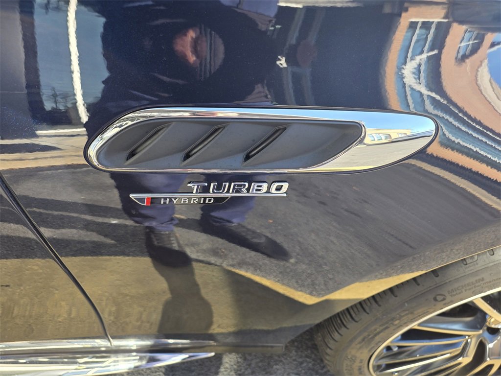 Certified 2025 Mercedes-Benz E 53 AMG e 4MATIC Sedan image 41