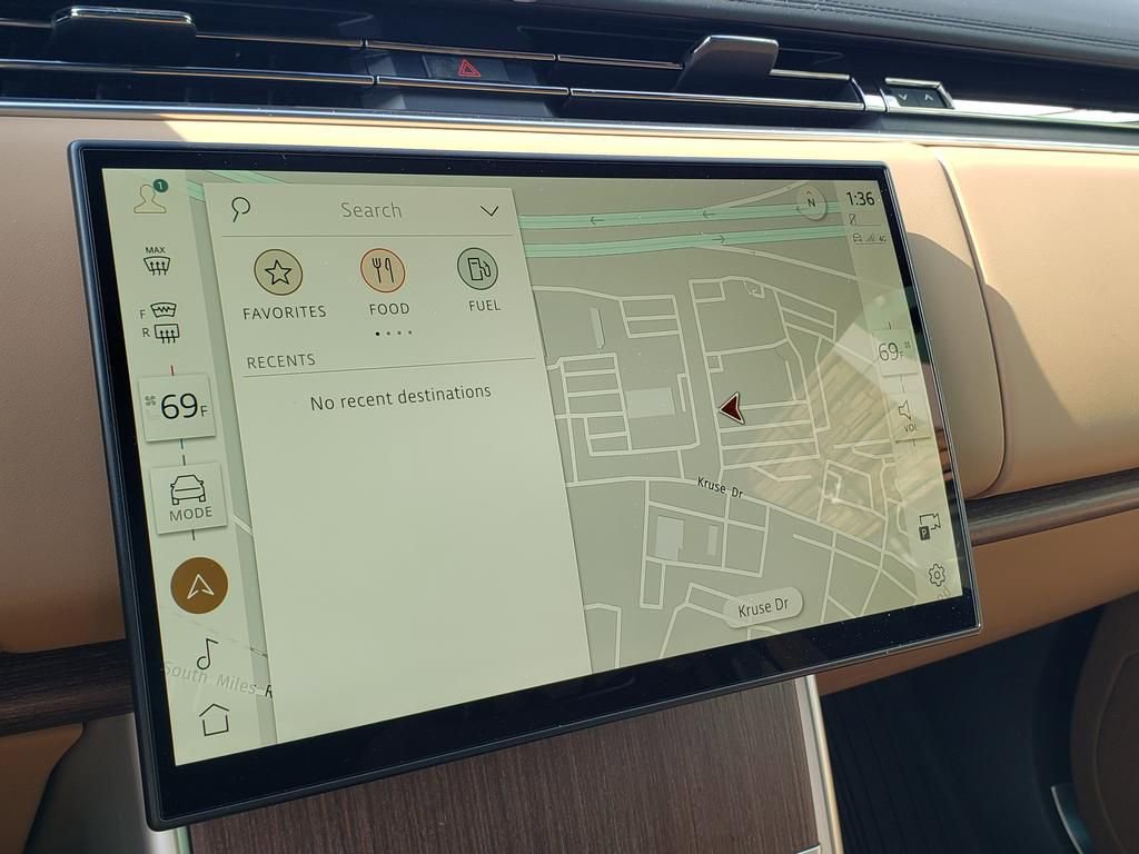 New 2026 Land Rover Range Rover SE image 22