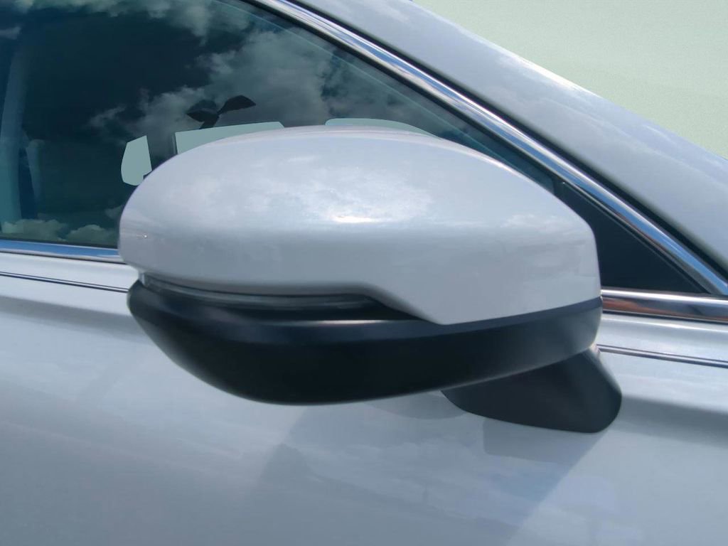 Used 2023 Honda CR-V LX image 27