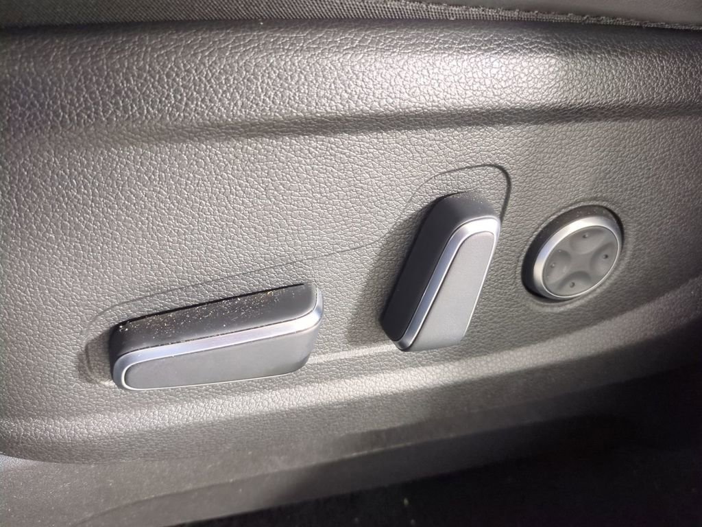 Certified 2024 Hyundai Palisade SEL w/ Premium Package image 24