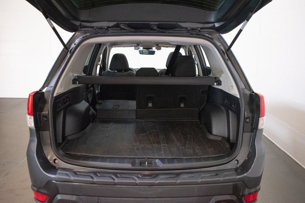 Used 2020 Subaru Forester Premium AWD/4WD image 25