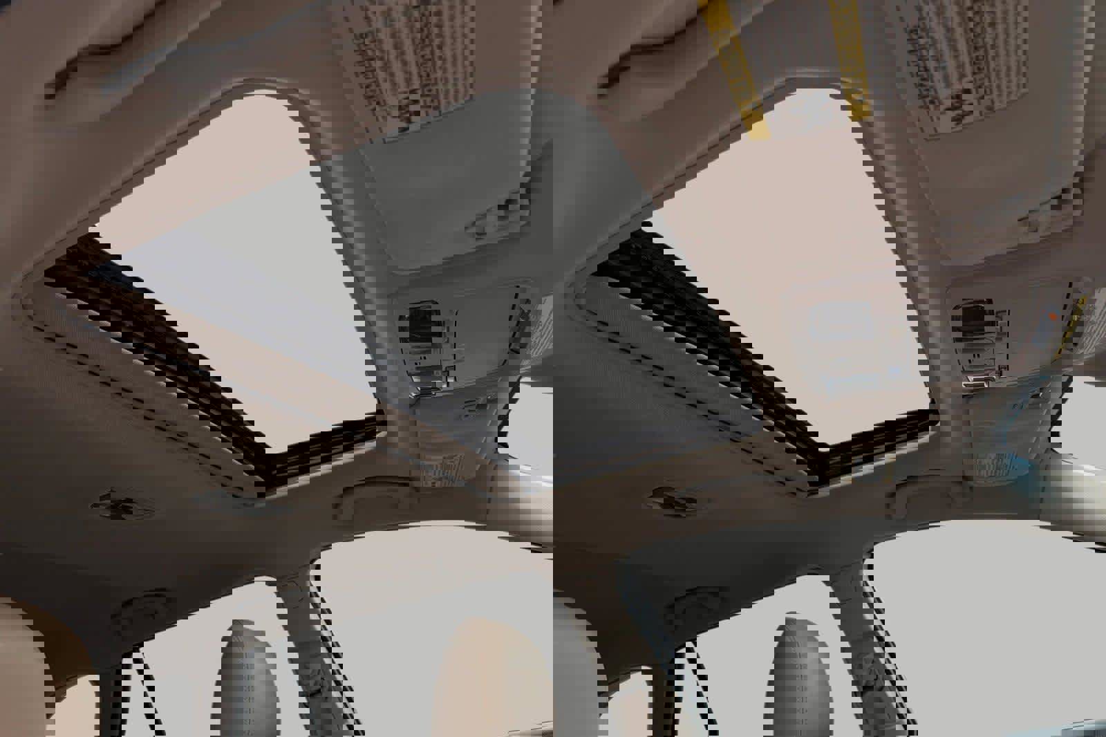 Used 2016 Subaru Outback 3.6R Limited image 19