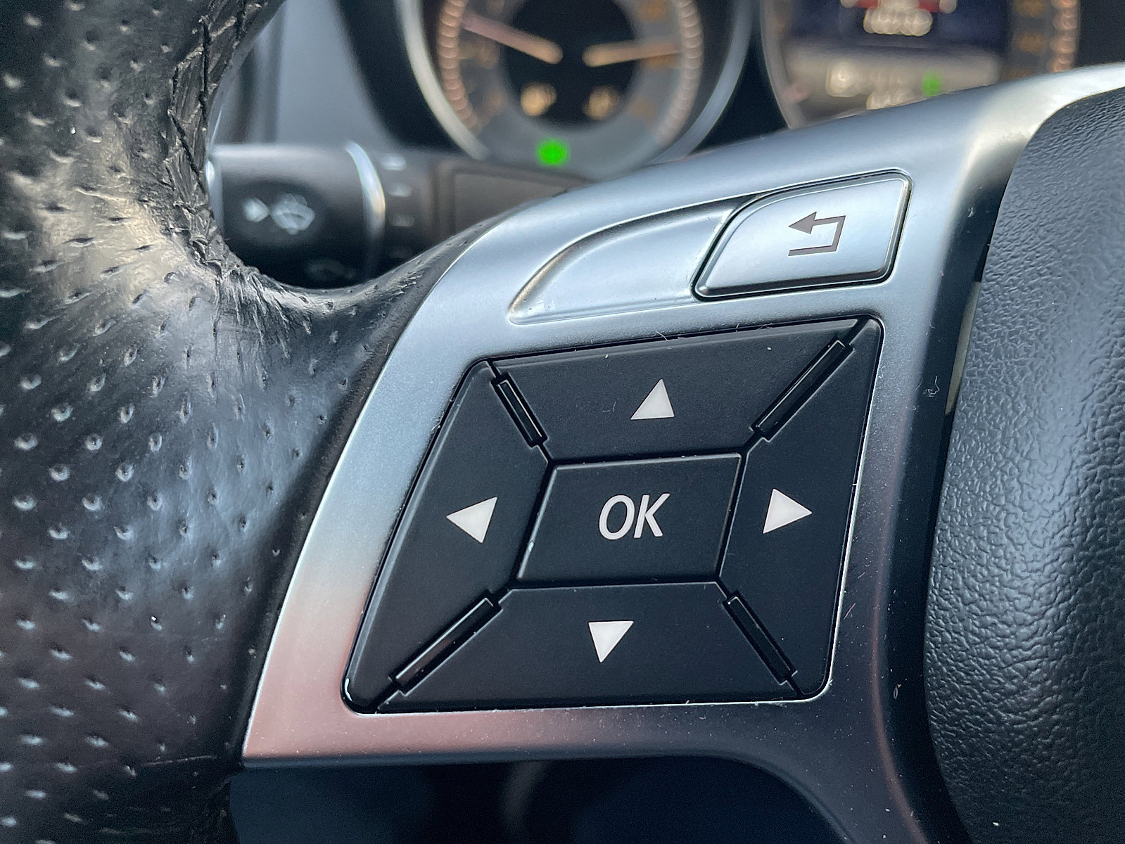 Used 2014 Mercedes-Benz C 300 4MATIC Sedan image 47