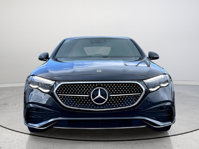 Used 2025 Mercedes-Benz E 350 Sedan image 2