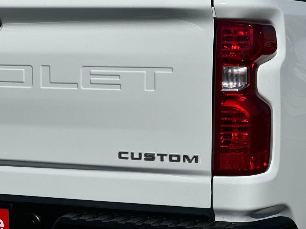 Used 2022 Chevrolet Silverado 2500 Custom w/ Custom Convenience Package RWD image 23