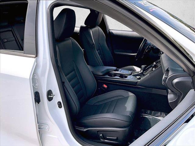 Used 2024 Lexus IS 500 RWD image 9