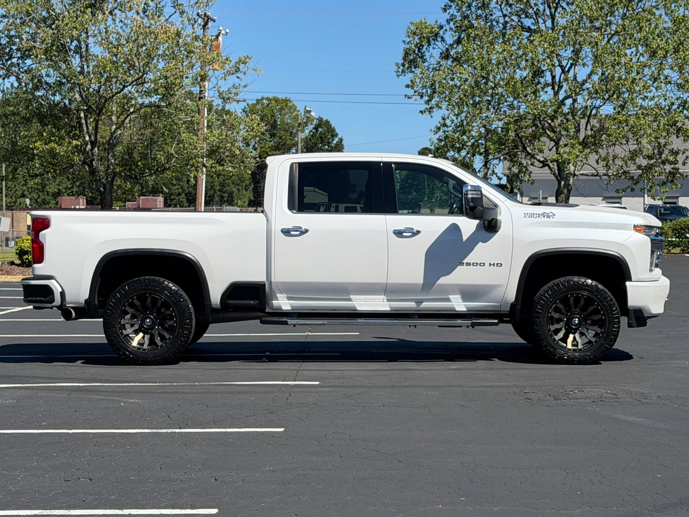 Used 2020 Chevrolet Silverado 2500 High Country w/ Technology Package AWD/4WD image 5