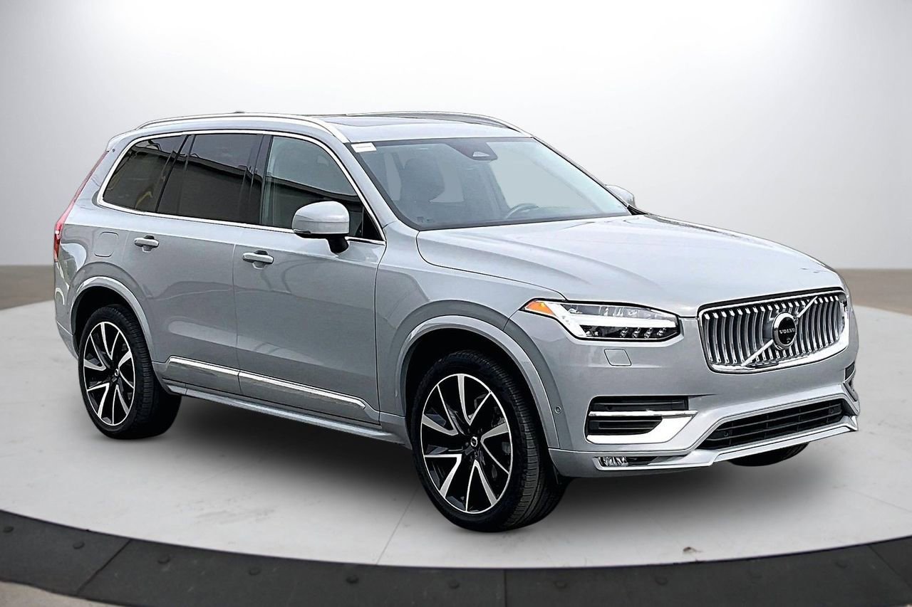 Used 2024 Volvo XC90 B5 Plus image 2