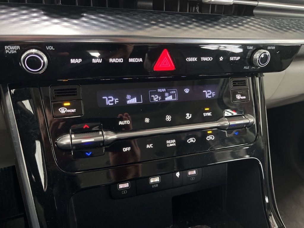 Used 2022 Kia Carnival SX Prestige FWD image 18