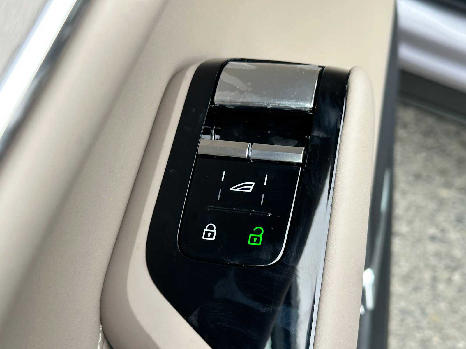 New 2026 Volvo EX90 Ultra AWD/4WD image 24