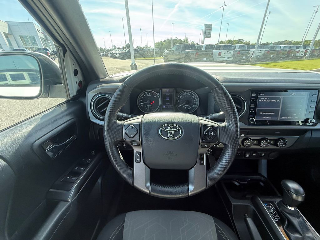 Used 2020 Toyota Tacoma TRD Sport w/ Technology Package AWD/4WD image 28